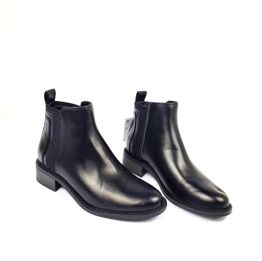 Bershka Black Heeled Chelsea Ankle Boots